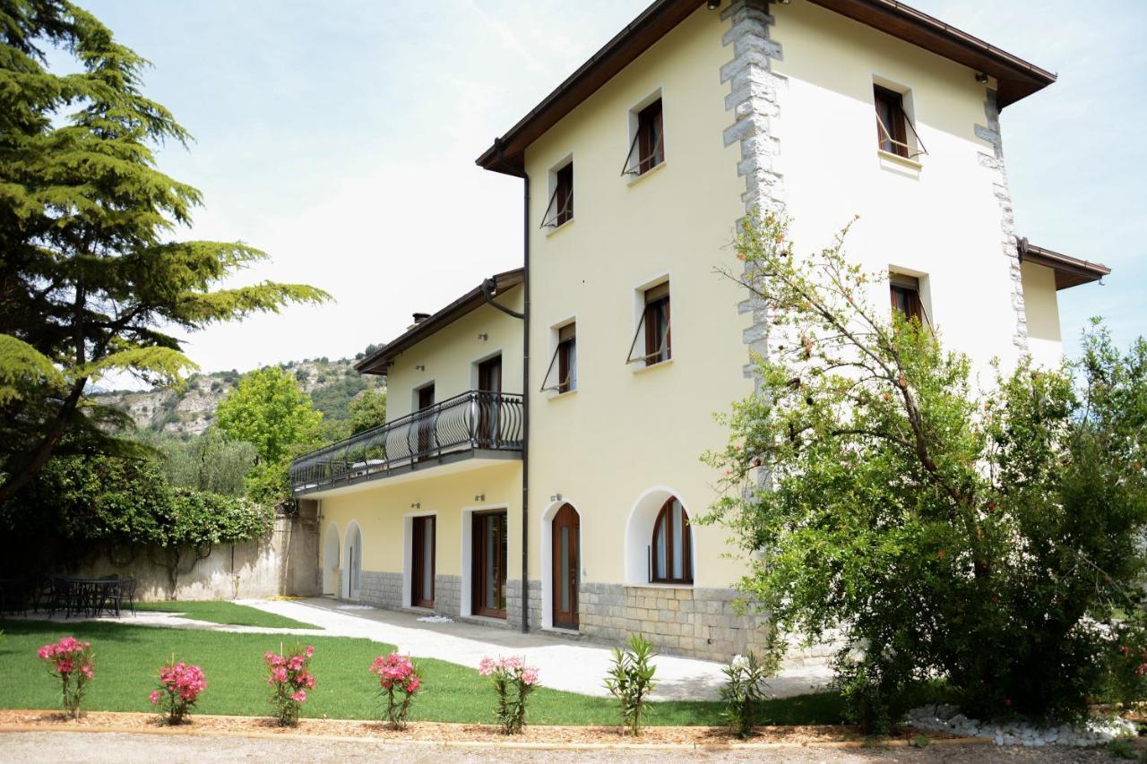 Villa Torbole Torbole Sul Garda Kültér fotó